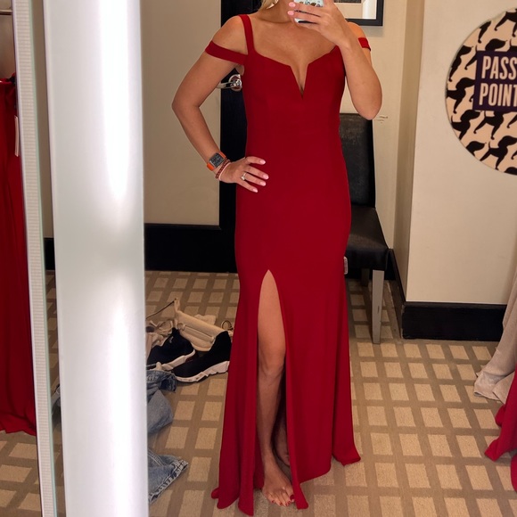 Aqua Formal Red Dress- size 4 off the shoulder - Picture 9 of 11